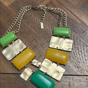 Milka Necklace LUCITE &GOLD TONE METAL Lot H